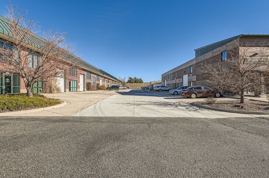 More Photos Of 11919 W I-70 N, Wheat Ridge Warehouse For Sale