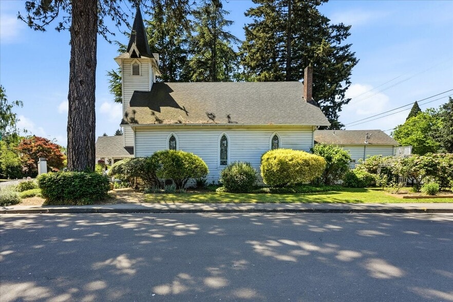 More Photos Of 508 NW 3rd Ave, Canby Religious Facility For Sale