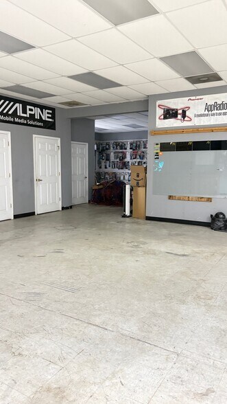 More Photos Of 2211 Riverside Pky, Lawrenceville Unknown For Lease