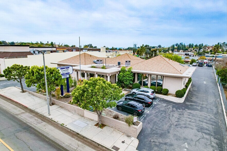 More Photos Of 1035 S Main Ave, Fallbrook Medical For Lease