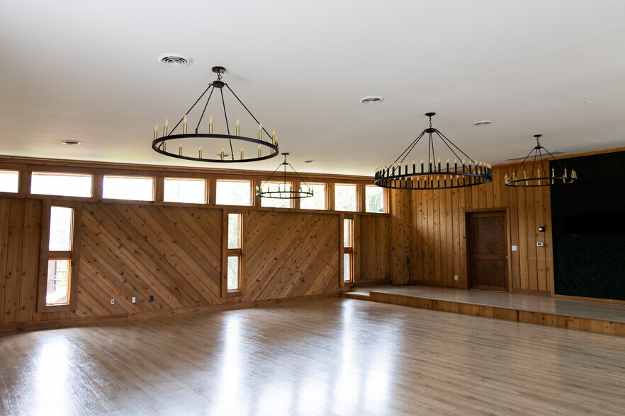 More Photos Of 552 Old Mill Rd, Campobello Lodge Meeting Hall For Sale