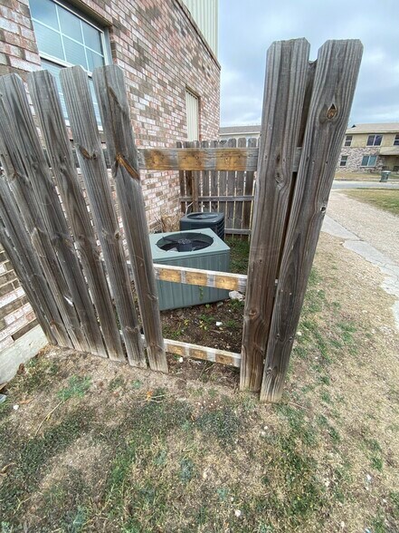 More Photos Of 806 Sissom Rd, Killeen Apartments For Sale