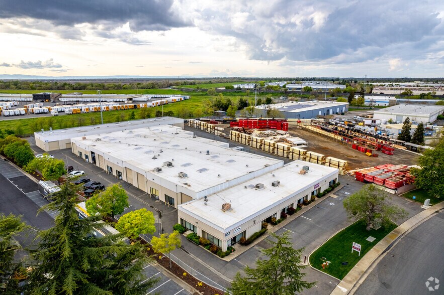 More Photos Of 852 Northport Dr, West Sacramento Warehouse For Lease