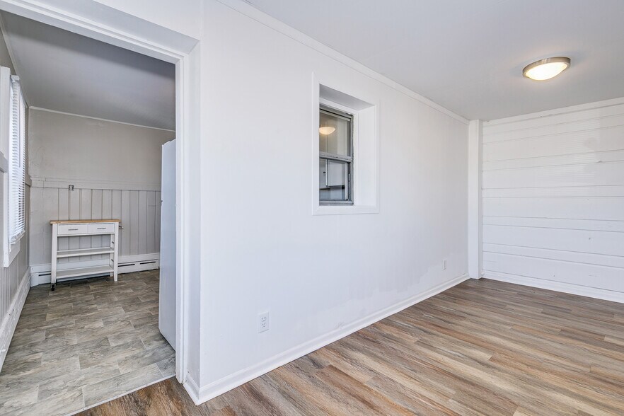 More Photos Of 609-611 N Dale St N, Saint Paul Storefront Retail Residential For Sale