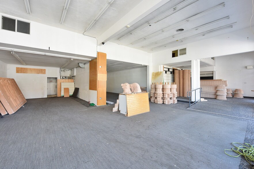 More Photos Of 1411-1419 Westwood Blvd, Los Angeles Storefront Retail Office For Lease