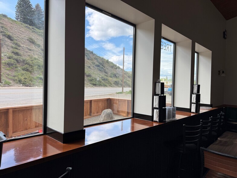 More Photos Of 425 S. Glover St, Twisp Restaurant For Sale