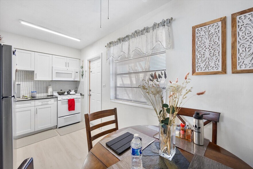 More Photos Of 14260 SW 88th Ave, Palmetto Bay Apartments For Sale