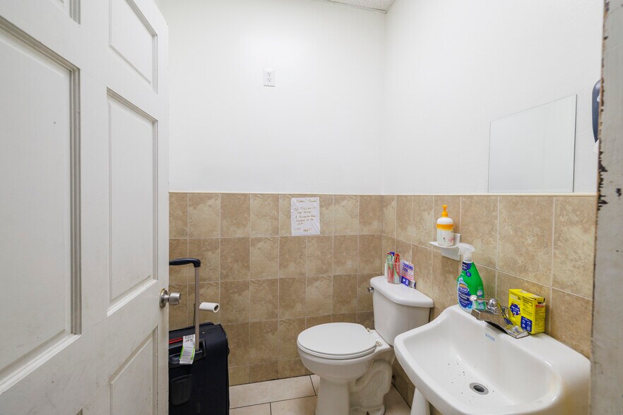 More Photos Of 148-11 175th St, Jamaica Storefront Retail Office For Sale