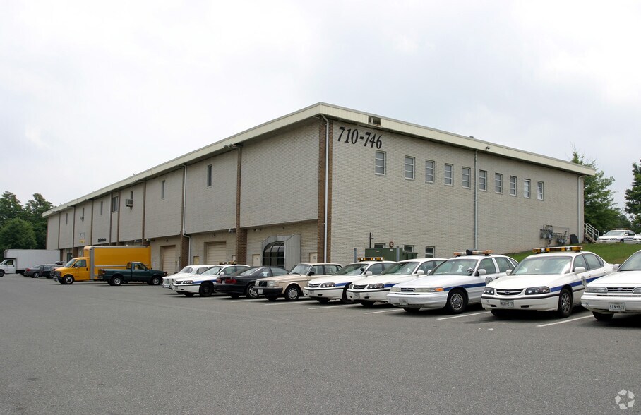 More Photos Of 710-746 E Gude Dr, Rockville Warehouse For Lease