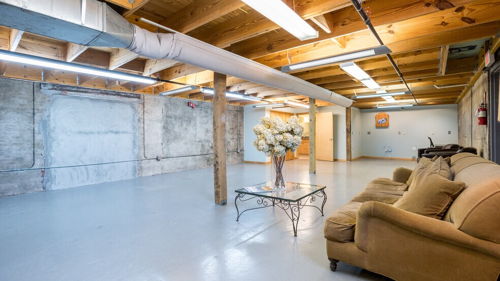 More Photos Of 1111 Central Ave, Charlotte Loft Creative Space For Sale