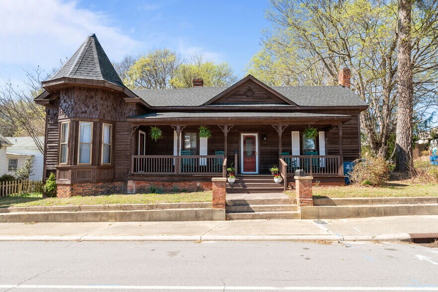 More Photos Of 206 Dowd St, Carthage Office For Sale