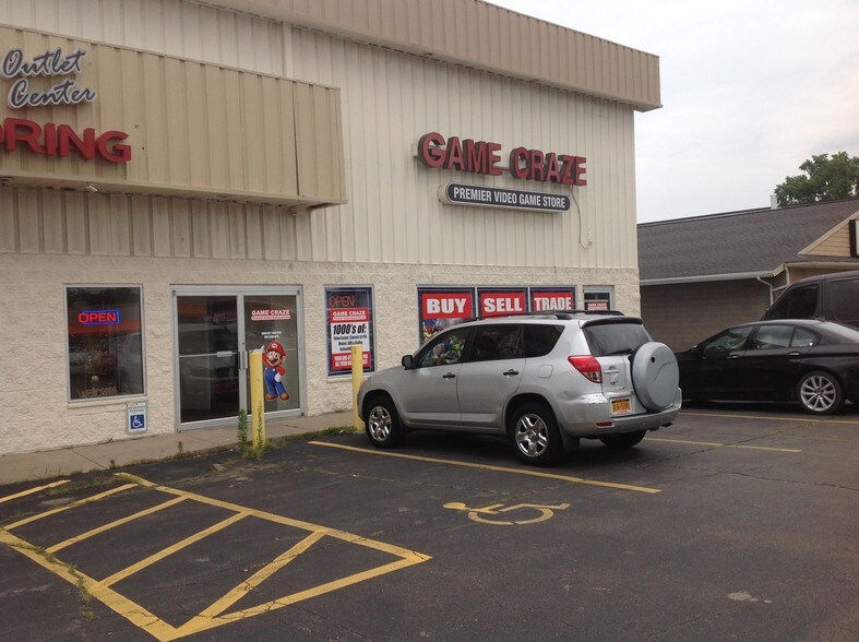 More Photos Of 1122-1124 E Ridge Rd, Rochester General Retail For Sale