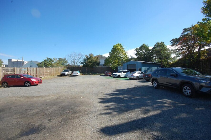 More Photos Of 17935 S Main St, Dumfries Freestanding For Sale