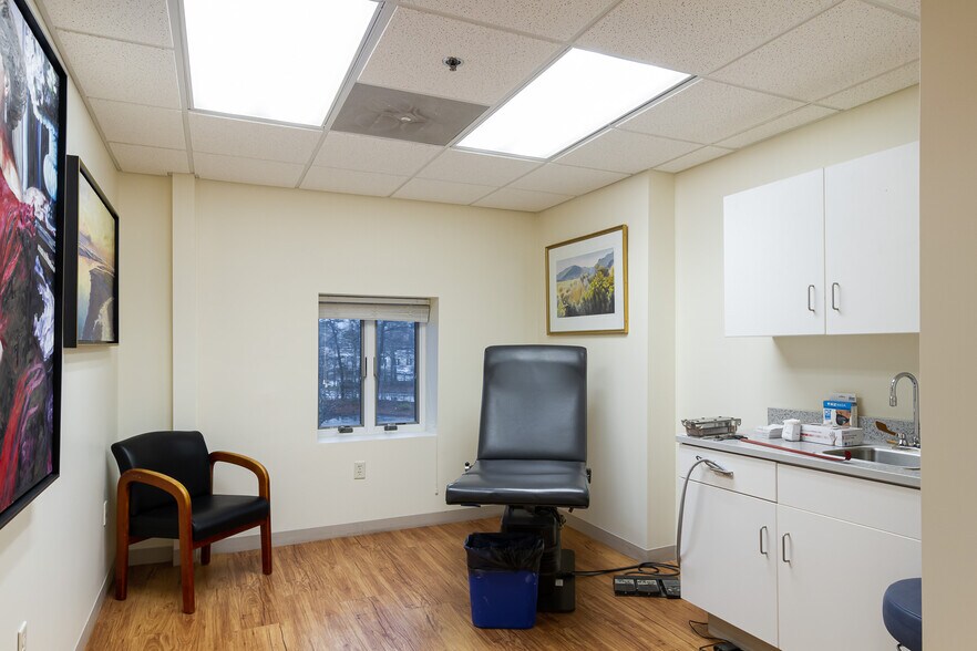 More Photos Of 700 Attucks Ln, Hyannis Medical For Sale