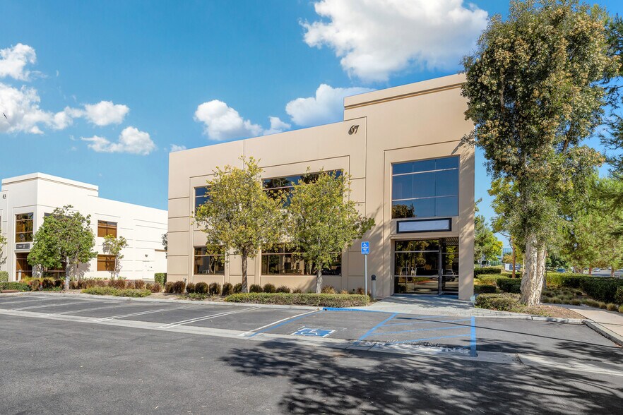 More Photos Of 67 Peters Canyon Rd, Irvine Business Park For Sale