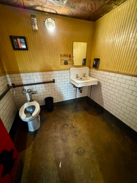 More Photos Of 1045 Union St, Brooklyn Apartments For Lease
