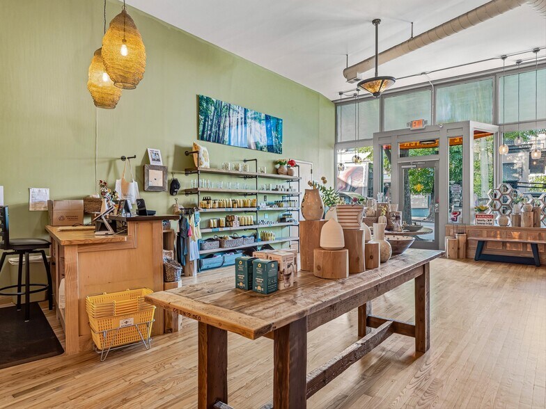 More Photos Of 32 Broadway St, Asheville Storefront Retail Residential For Sale