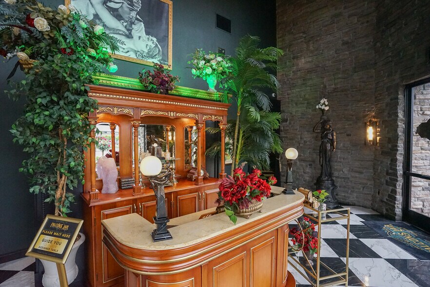 More Photos Of 1225 Canal Blvd, Ripon Restaurant For Sale