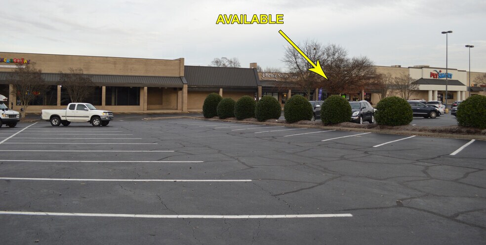 More Photos Of 2425-2465 Laurens Rd, Greenville Unknown For Lease