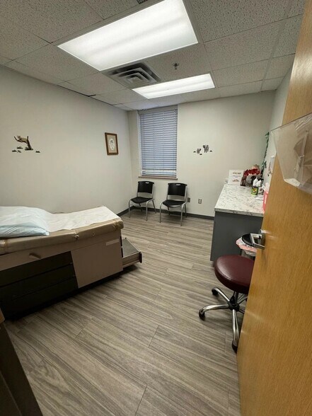 More Photos Of 900 N Porter Ave, Norman Medical For Lease