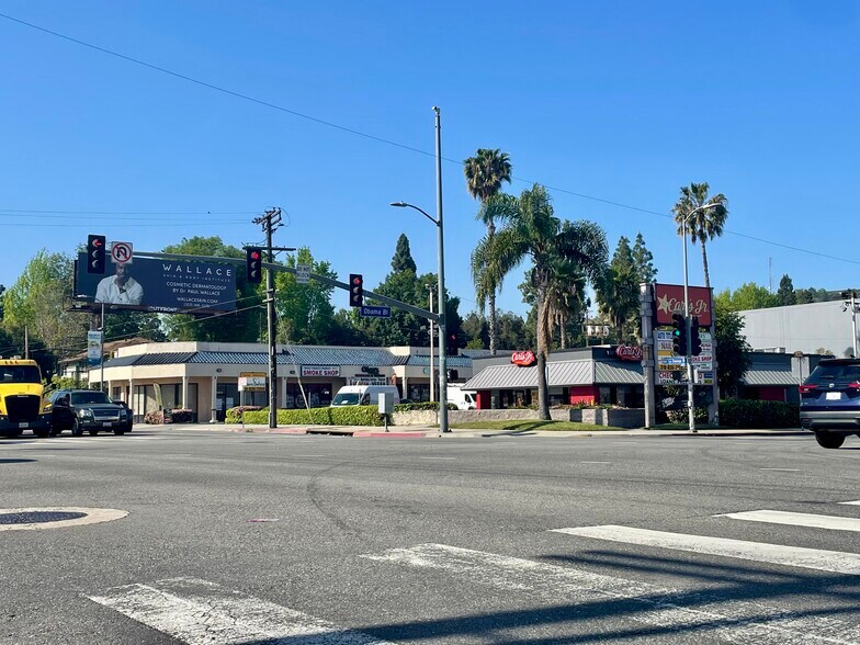 More Photos Of 5800 Obama Blvd, Los Angeles Unknown For Lease