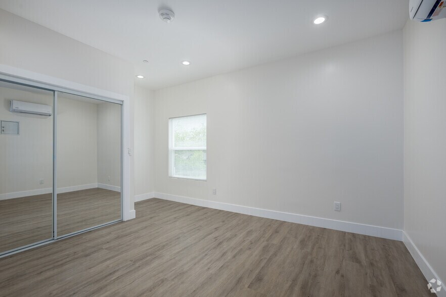 More Photos Of 3000 T St, Sacramento Apartments For Sale