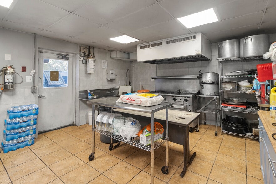 More Photos Of 5001 Backlick Rd, Annandale Religious Facility For Sale