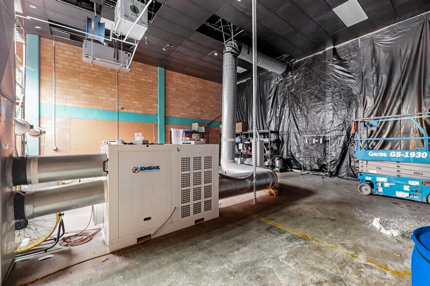 More Photos Of 1510-1512 1st St NW, Albuquerque Industrial For Sale