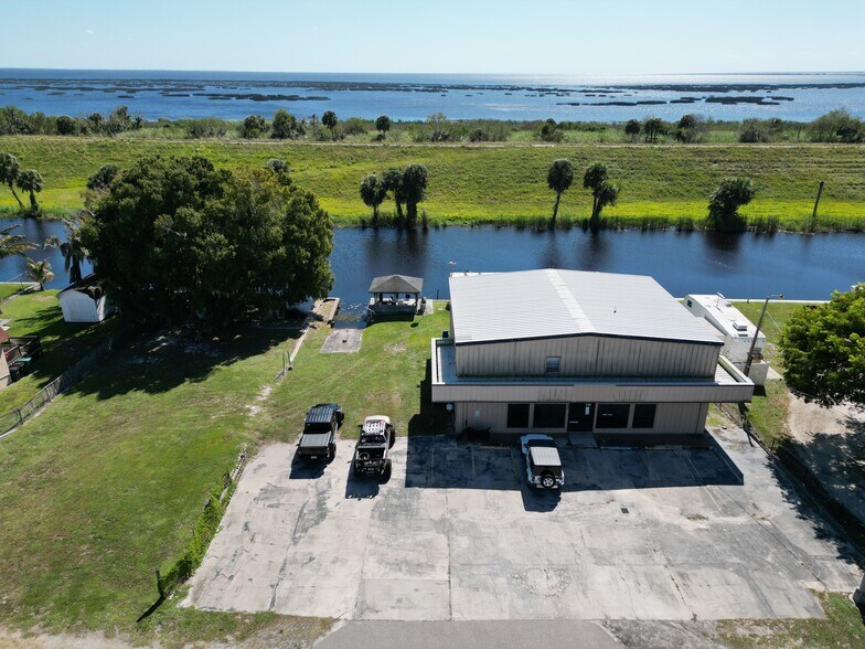 More Photos Of 238 US Highway 441 SE, Okeechobee Storefront Retail Residential For Sale