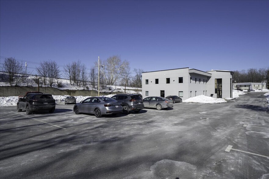 More Photos Of 2001 Route 17M, Goshen Medical For Lease