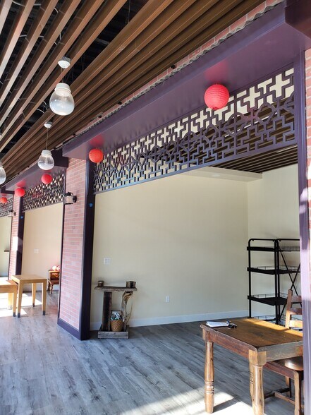 More Photos Of 321 W Katella Ave, Anaheim Storefront For Lease