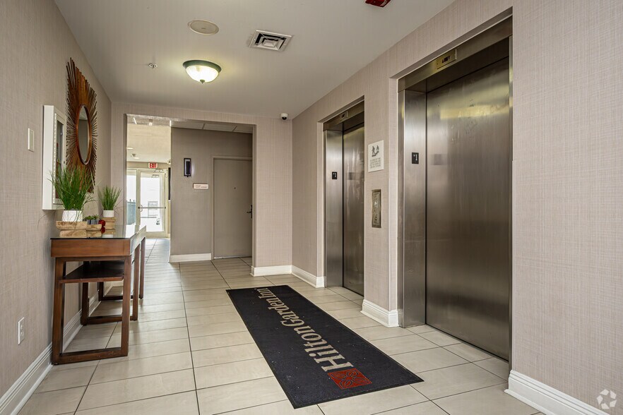 More Photos Of 3330 Harding Blvd, Baton Rouge Hotel For Sale