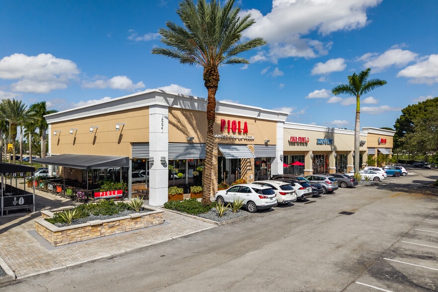 More Photos Of 15641-15661 Sheridan St, Davie Unknown For Lease