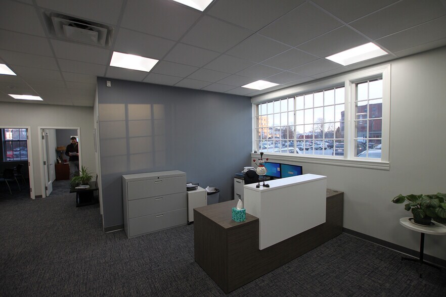 More Photos Of 29 Main St, Leominster Office For Lease