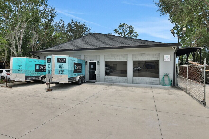 More Photos Of 3730 Kori Rd, Jacksonville Showroom For Sale