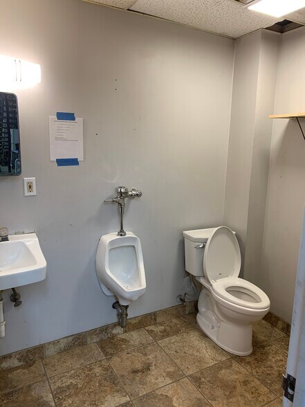 More Photos Of 1125 Depew Ct, Lakewood Unknown For Lease