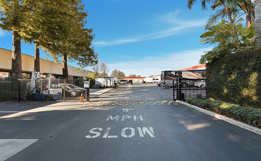 More Photos Of 521 Charcot Ave, San Jose Showroom For Sale