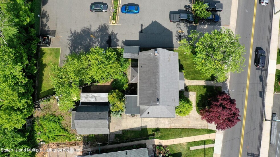 More Photos Of 3891 Amboy Rd, Staten Island Office Residential For Sale