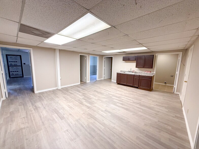 More Photos Of 7007 County 1283 Rd, Odessa Warehouse For Lease