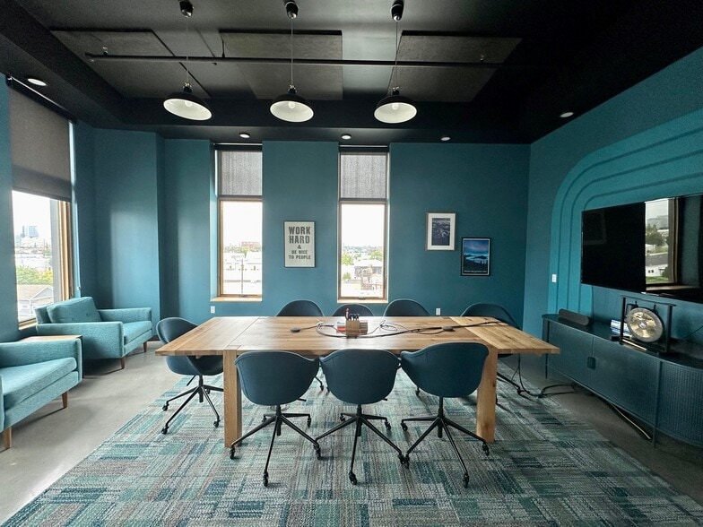 More Photos Of 959 SE Division St, Portland Loft Creative Space For Lease