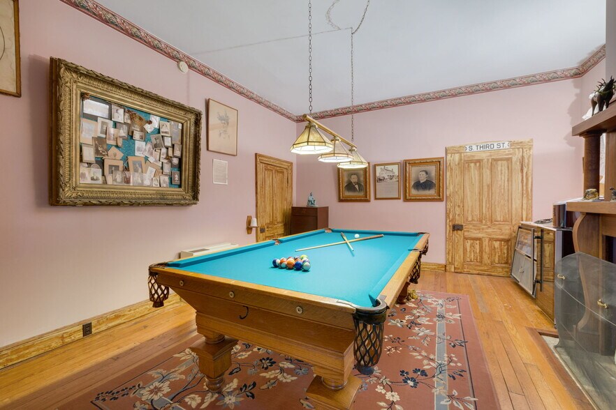 More Photos Of 146 S 3rd St, Ste Genevieve Hospitality For Sale