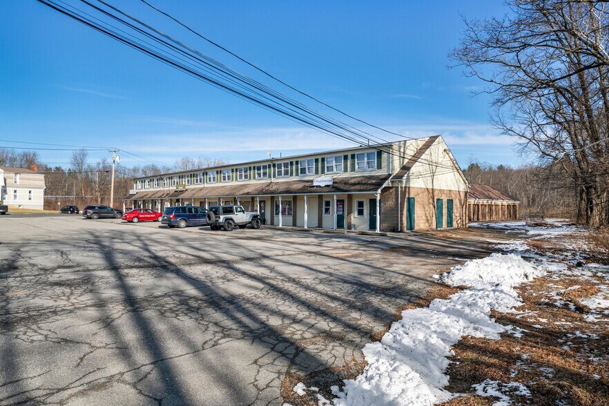 More Photos Of 3 Stadler St, Belchertown General Retail For Lease
