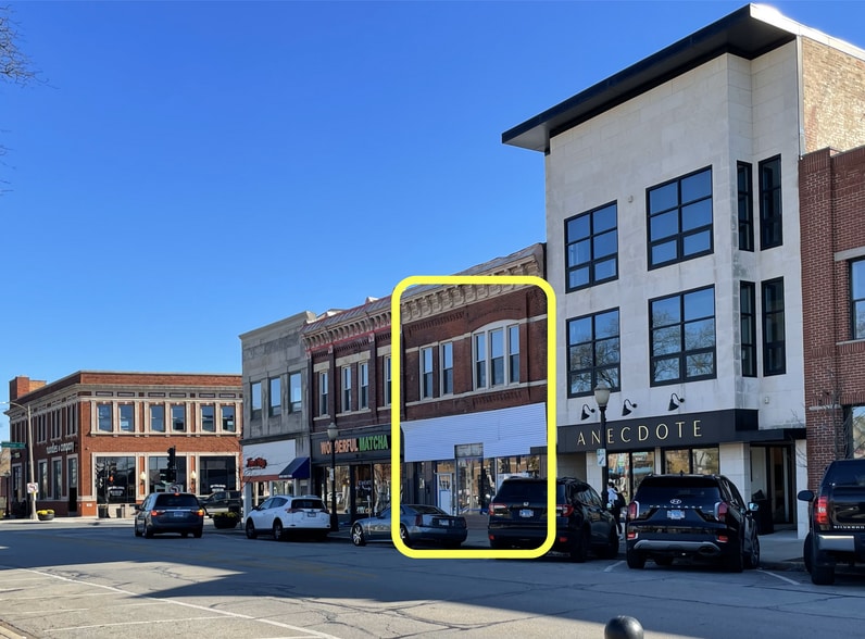 More Photos Of 6 W Burlington Ave, La Grange Storefront Retail Residential For Lease