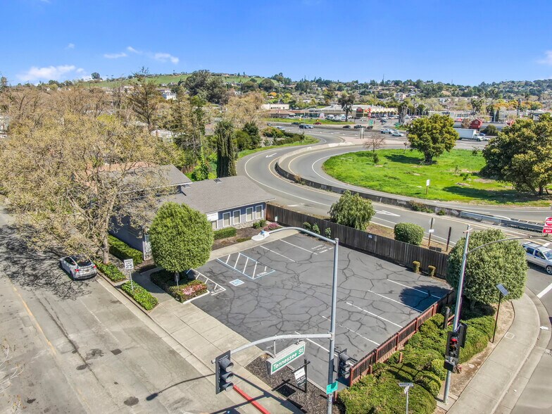 More Photos Of 2100 Tennessee St, Vallejo Office For Sale