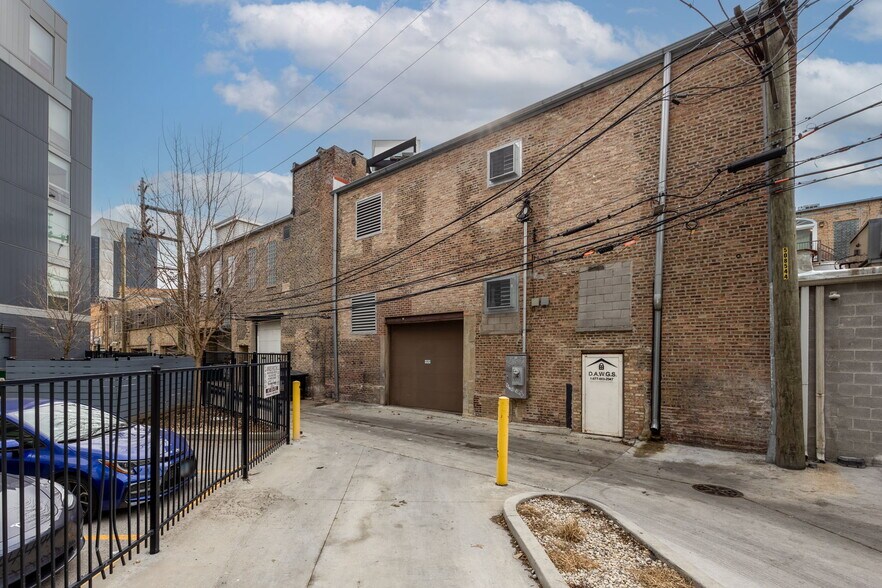 More Photos Of 2327 N Milwaukee Ave, Chicago General Retail For Lease