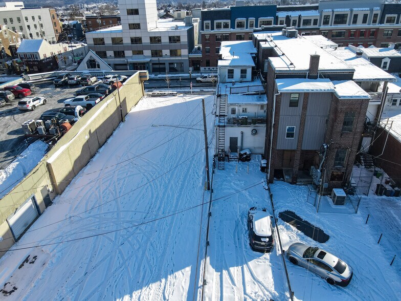 More Photos Of 1015 W Hamilton St, Allentown Multifamily For Sale