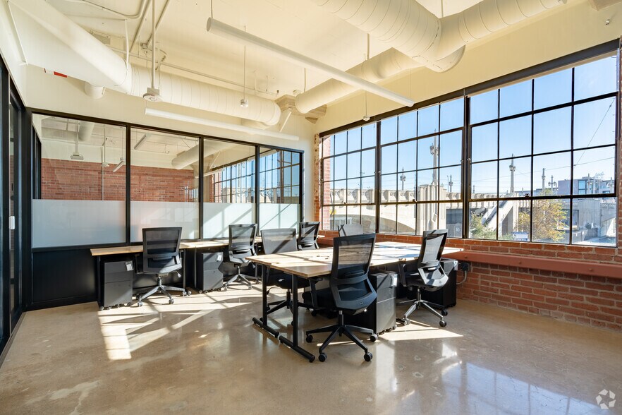 More Photos Of 1019 E 4th Pl, Los Angeles Loft Creative Space For Lease