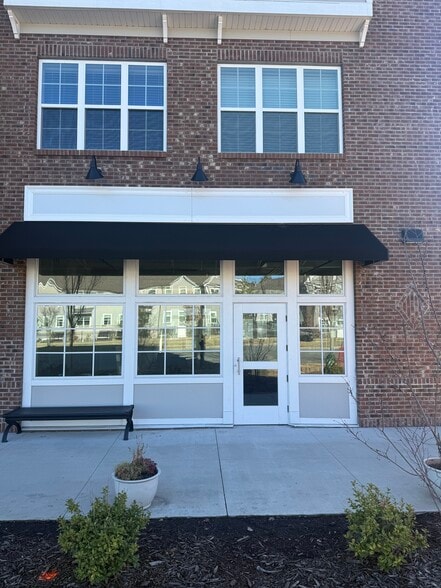 More Photos Of 800 Gathering Park Cir, Cary Storefront Retail Office For Lease