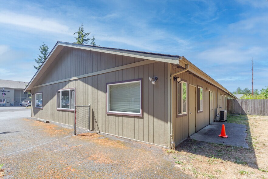 More Photos Of 31 Colwell St, Port Hadlock Medical For Lease