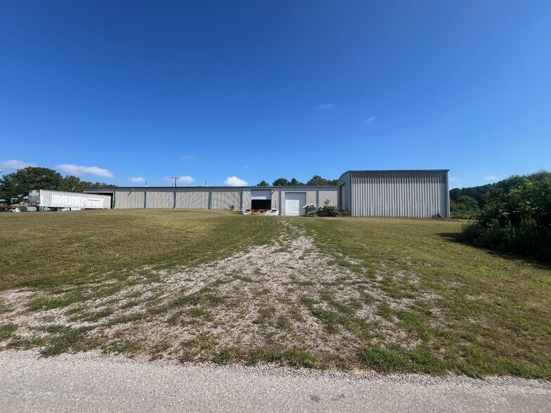 Primary Photo Of International dr @ Harvester Ave, Lawrenceburg Manufacturing For Sale